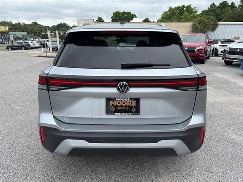 New 2026 Volkswagen Tiguan SE FWD image 7