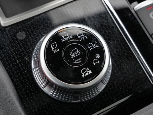 Used 2023 Mitsubishi Outlander SEL Black Edition image 27