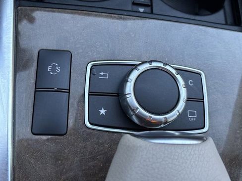 Used 2016 Mercedes-Benz E 350 Sedan image 37