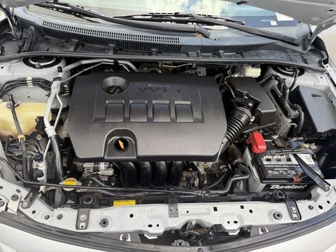 Used 2011 Toyota Corolla LE FWD image 19