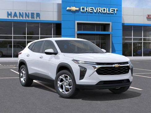New 2026 Chevrolet Trax LS w/ LS Convenience Package FWD image 7