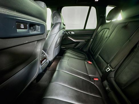 Used 2022 BMW X5 sDrive40i w/ Premium Package image 24