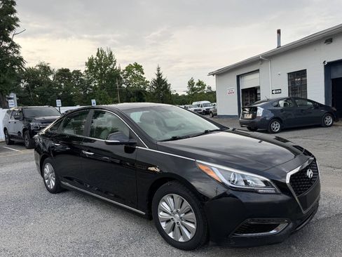 Used 2016 Hyundai Sonata SE FWD image 4