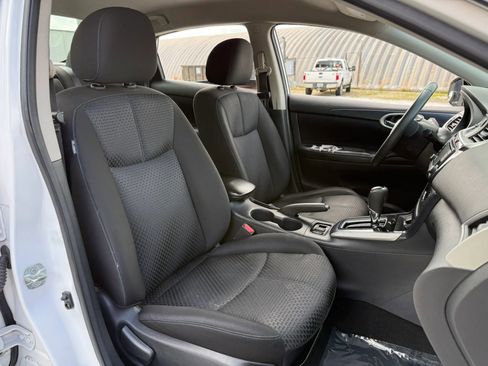 Used 2018 Nissan Sentra SR w/ Electronics Package FWD image 25