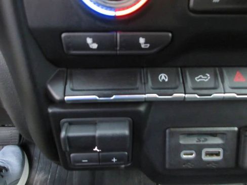 Certified 2019 GMC Sierra 1500 SLE w/ SLE Value Package AWD/4WD image 30