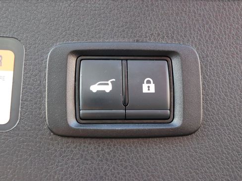 Used 2024 Mitsubishi Eclipse Cross SE image 52