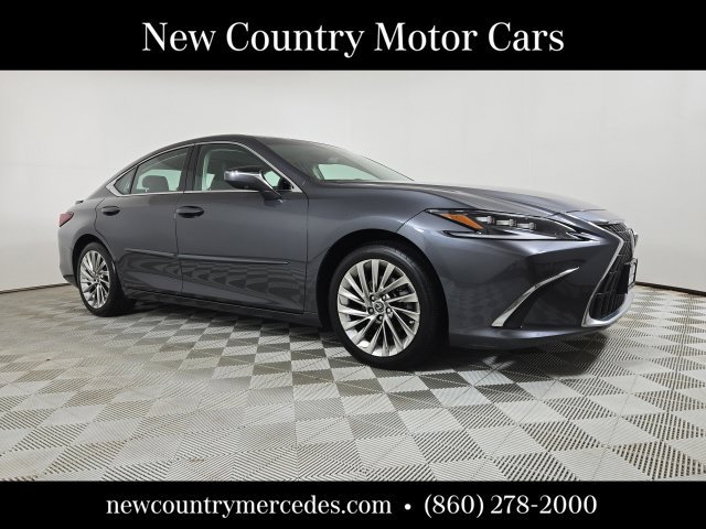 Used 2023 Lexus ES 300h Ultra Luxury w/ Accessory Package (Z2) FWD image 1