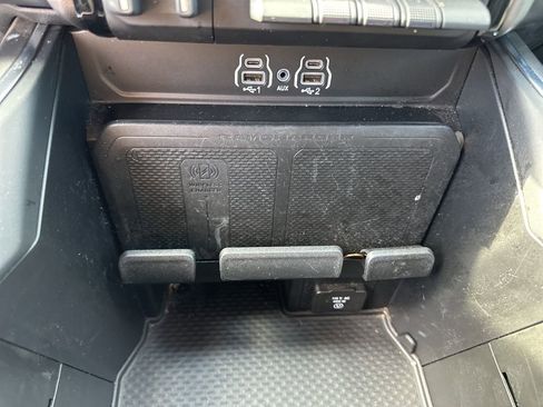 Used 2025 RAM 1500 Big Horn AWD/4WD image 23