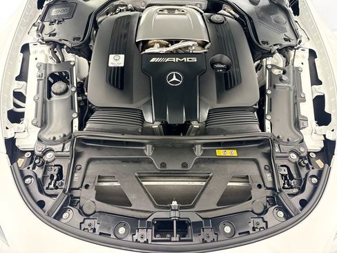 Used 2024 Mercedes-Benz AMG GT 63 image 27