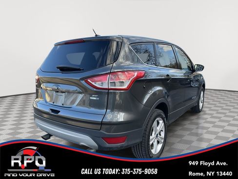 Used 2015 Ford Escape SE image 5