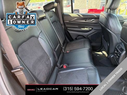 Used 2024 Jeep Grand Cherokee Altitude AWD/4WD image 14