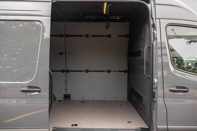 Used 2026 Mercedes-Benz Sprinter 2500 image 21