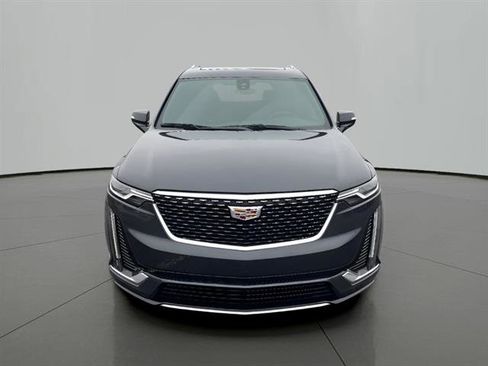 Used 2023 Cadillac XT6 Luxury image 8
