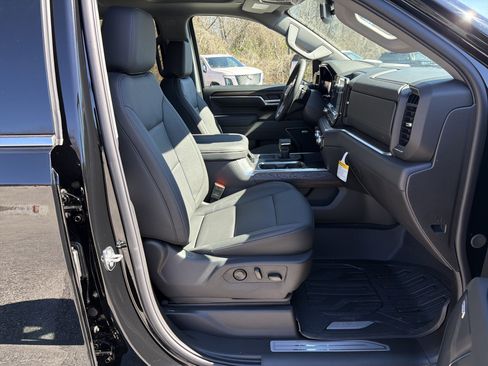 New 2026 GMC Sierra 1500 SLT w/ SLT Premium Package image 16