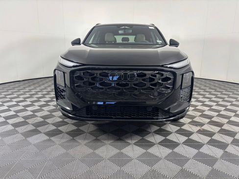 New 2026 Audi Q3 quattro 2.0T AWD/4WD image 3