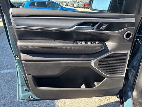 New 2026 Jeep Grand Wagoneer Limited AWD/4WD image 60