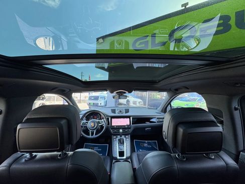 Used 2021 Porsche Macan image 19