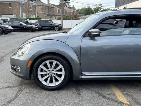 Used 2018 Volkswagen Beetle 2.0T S w/ Style & Comfort Package For S FWD image 4