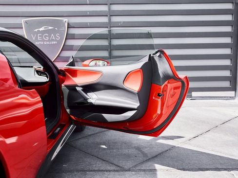 Used 2021 Ferrari SF90 Stradale image 29