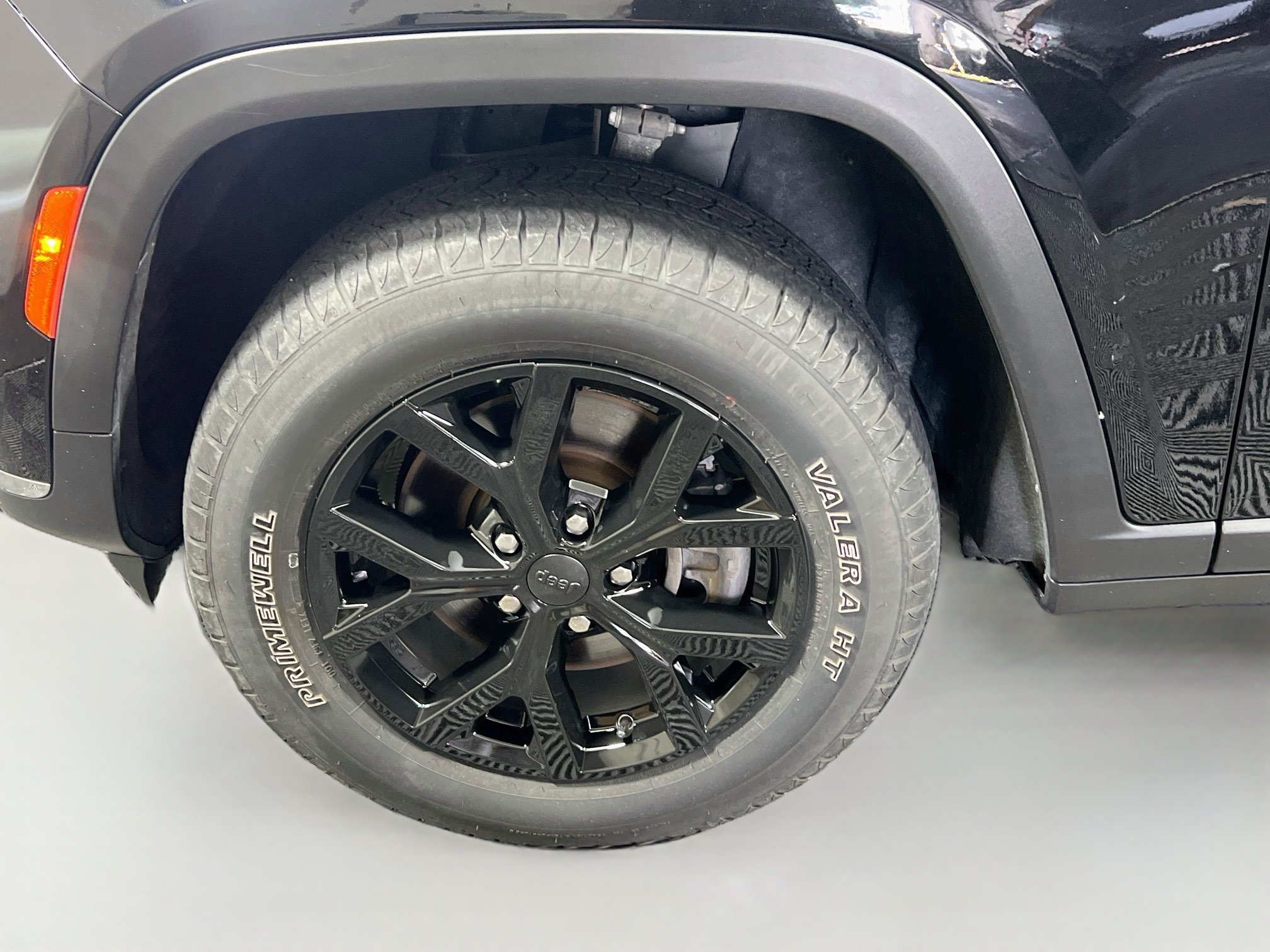 Used 2022 Jeep Grand Cherokee L Limited RWD image 13