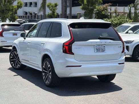 Used 2026 Volvo XC90 B6 Plus w/ Protection Package Premier AWD/4WD image 7