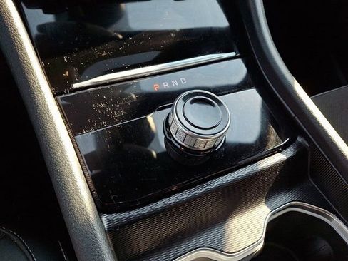 Certified 2025 Jeep Grand Cherokee Altitude image 19