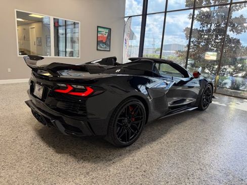 Used 2025 Chevrolet Corvette Z06 w/ Z07 Performance Package RWD image 29