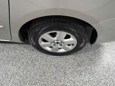 Used 2005 Toyota Sienna CE image 35