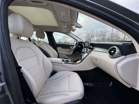 Used 2018 Mercedes-Benz C 300 4MATIC Sedan image 15