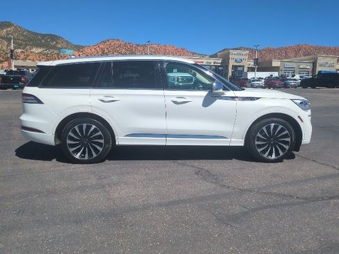 Used 2020 Lincoln Aviator Black Label Grand Touring w/ Class IV Trailer Tow Package image 8