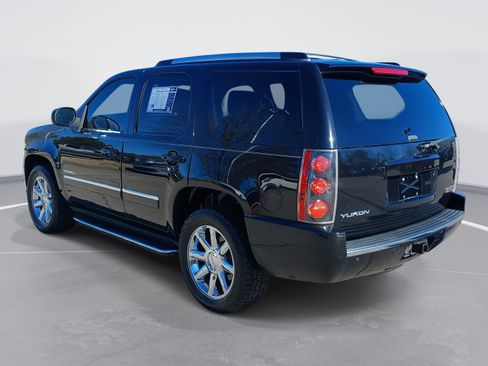 Used 2013 GMC Yukon Denali image 7