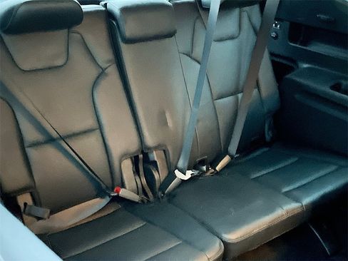 Used 2023 Kia Telluride S image 28