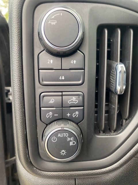 Used 2024 Chevrolet Silverado 2500 Custom w/ Custom Value Package AWD/4WD image 10