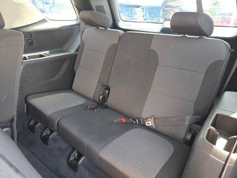 Certified 2021 Chevrolet Traverse LS FWD image 14