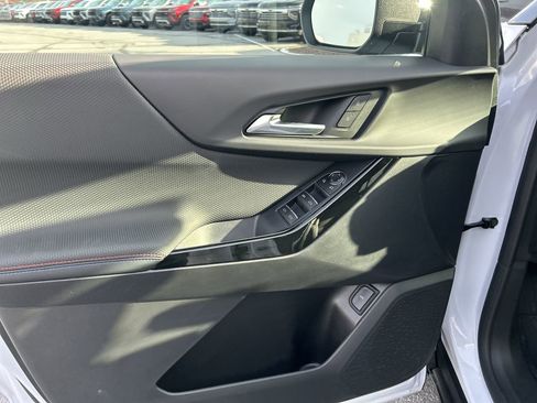 Used 2026 Chevrolet Equinox RS image 20