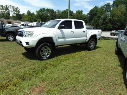 Used 2013 Toyota Tacoma 4x4 Double Cab w/ SR5 Pkg image 11