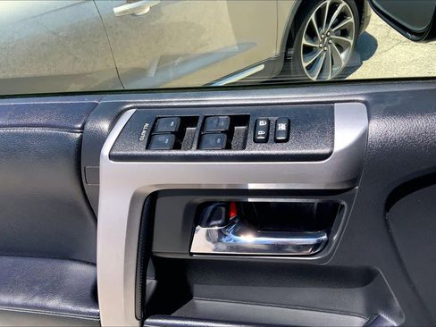 Used 2022 Toyota 4Runner SR5 RWD image 32