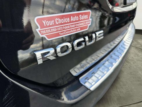 Used 2016 Nissan Rogue SV w/ SV Premium Package FWD image 9