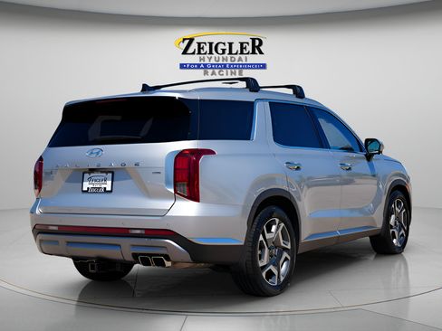 Certified 2023 Hyundai Palisade Limited AWD/4WD image 7