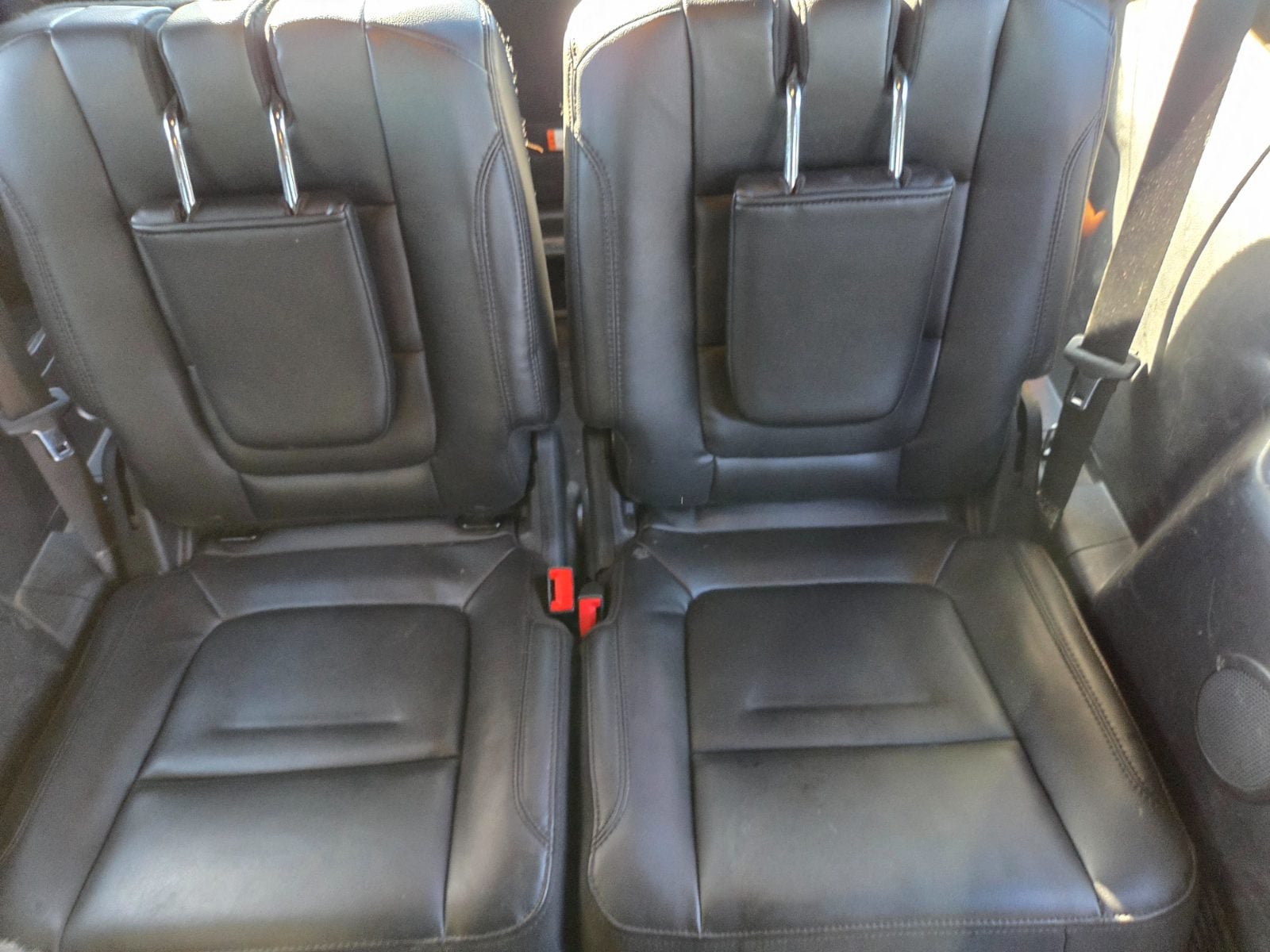 Used 2017 Ford Explorer XLT w/ Equipment Group 202A FWD image 10