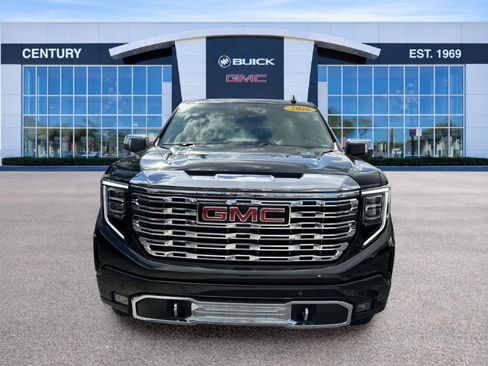 Used 2026 GMC Sierra 1500 Denali w/ Denali Reserve Package AWD/4WD image 2