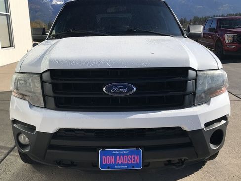 Used 2017 Ford Expedition XL w/ Fleet Convenience Package image 2