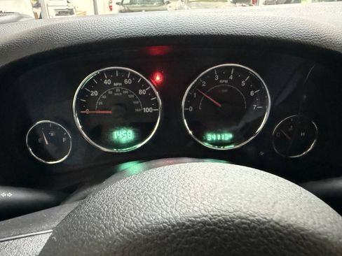 Used 2018 Jeep Wrangler Sport AWD/4WD image 19