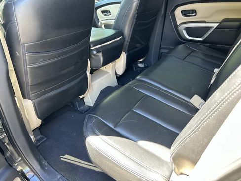 Used 2017 Nissan Titan SV RWD image 20