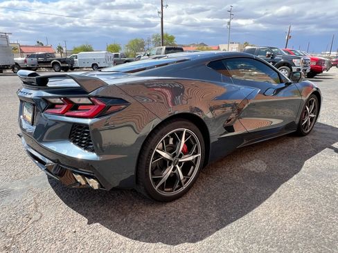 Used 2021 Chevrolet Corvette Stingray Preferred Cpe w/ Z51 Performance Package RWD image 8