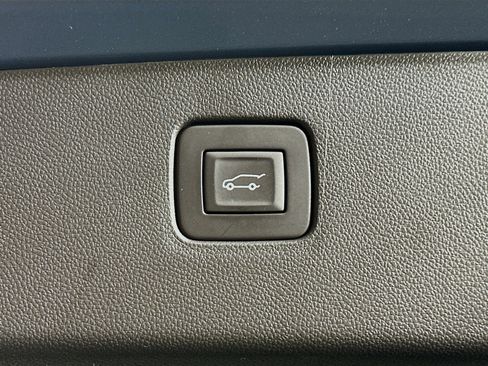 Used 2024 Buick Envista Preferred w/ Convenience I Package image 28