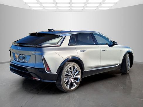 New 2026 Cadillac Lyriq Signature Luxury w/ Nappa Leather Package image 4