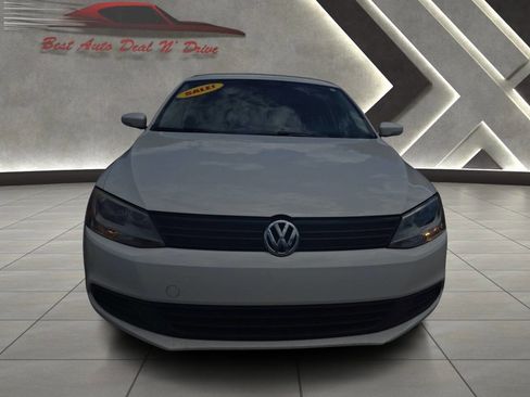 Used 2011 Volkswagen Jetta SE FWD image 5