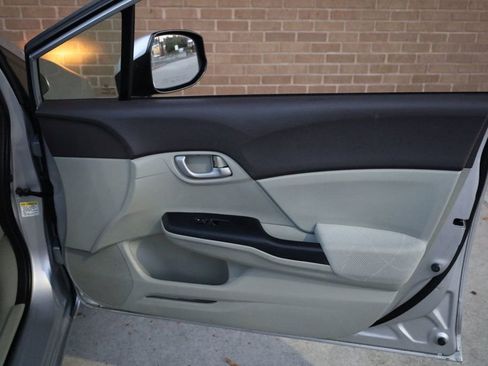 Used 2012 Honda Civic LX image 24