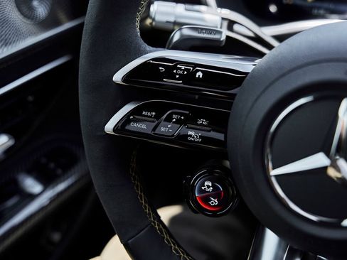 Used 2024 Mercedes-Benz AMG GT 63 image 52